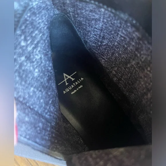 Aquatalia black suede booties - Picture 4 of 6